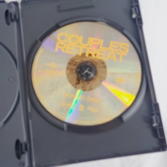 Couples Retreat DVD (2-Disc Ultimate Vacation Edition) Vince Vaughn Comedy - Picture 3 of 4